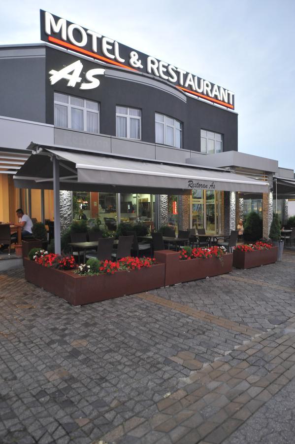 Motel As Hadzici Exterior photo